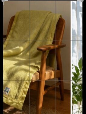 Vintage Kenwood Wool Blanket 72x90 Chartreuse Green Satin Trim USA Cabin Cottage